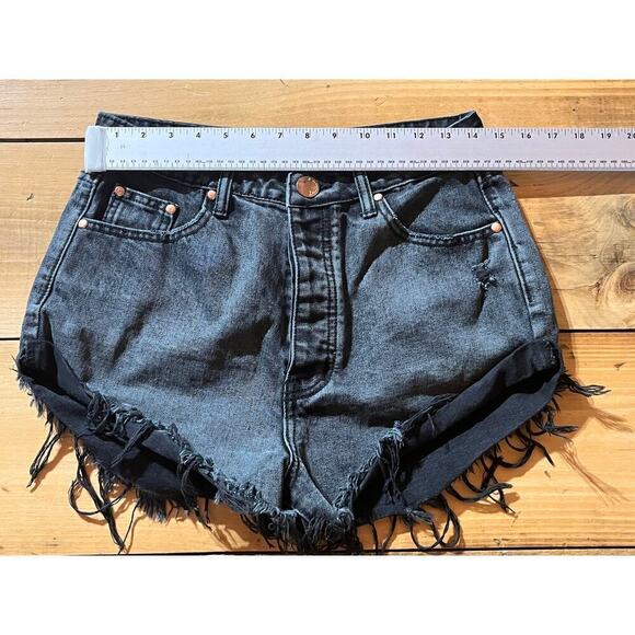 Signature 8 Women's Cut off Black Denim Shorts. Button Fly. Sz. Large. - Picture 5 of 6